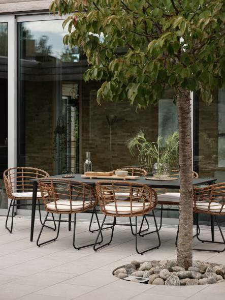 Nimes 140 Anthracite and 4 Covelo Dining Chairs Product Image